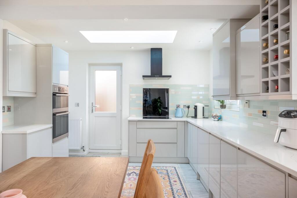 House in Stratford-on-Avon, Stratford-upon-Avon - View 5