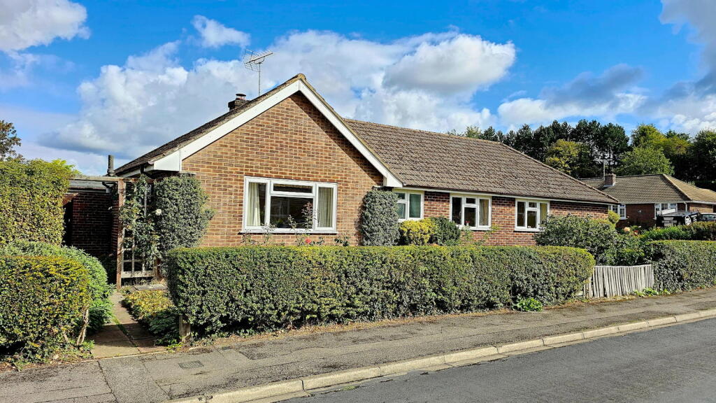 Main image of property: Orchard Close, Newbury, RG14 2HN