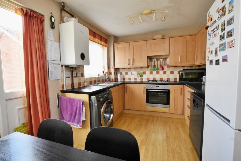 House in Rugby, Warwickshire - View 4