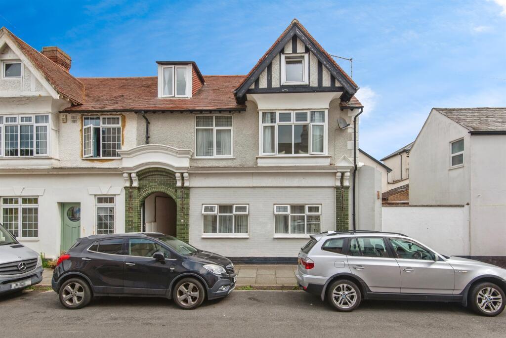 Western Road, Littlehampton, West Sussex, BN17