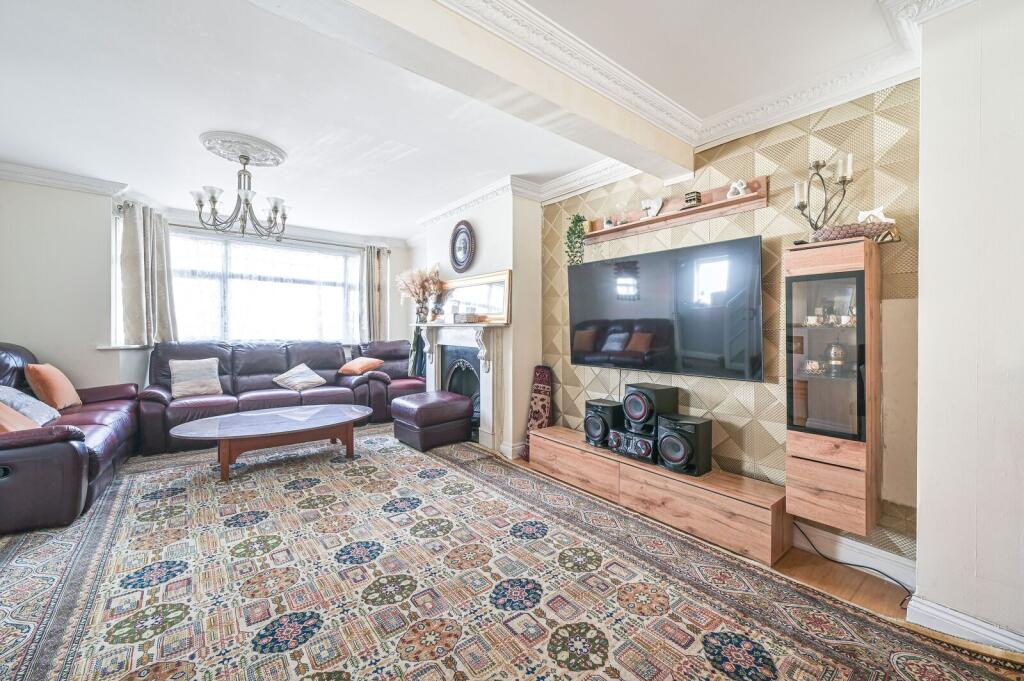 House in London - View 2