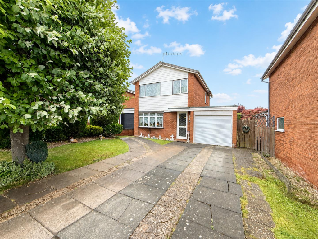 Main image of property: Sycamore Close, Stratford-Upon-Avon