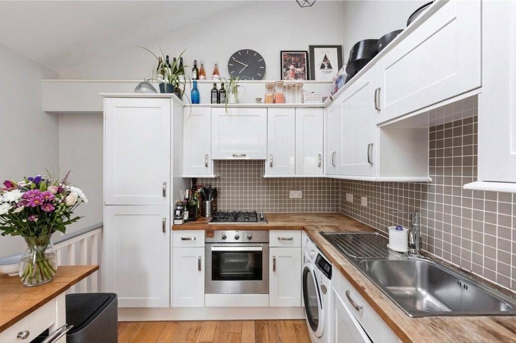 Apartment in London, Brownswood Park, Stoke Newington - View 3