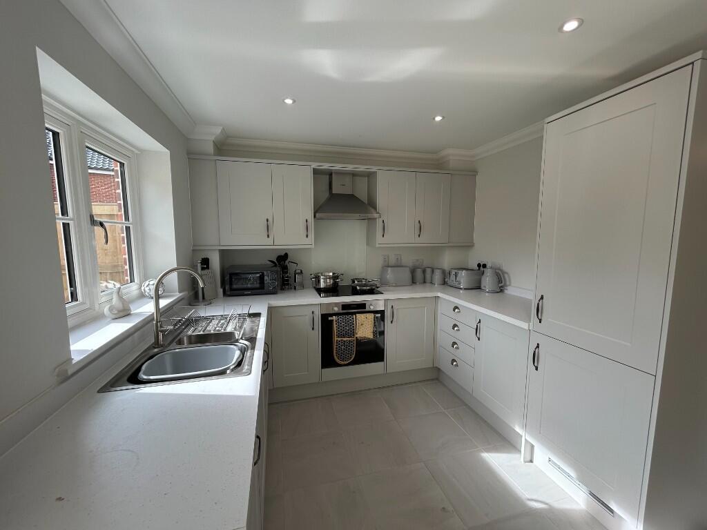 House in Ipswich - View 4