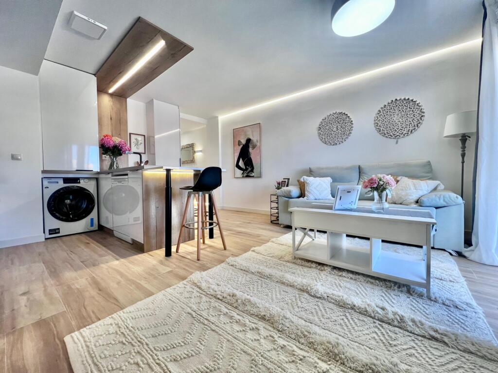 Main image of property: Valencia, Alicante, Punta Prima