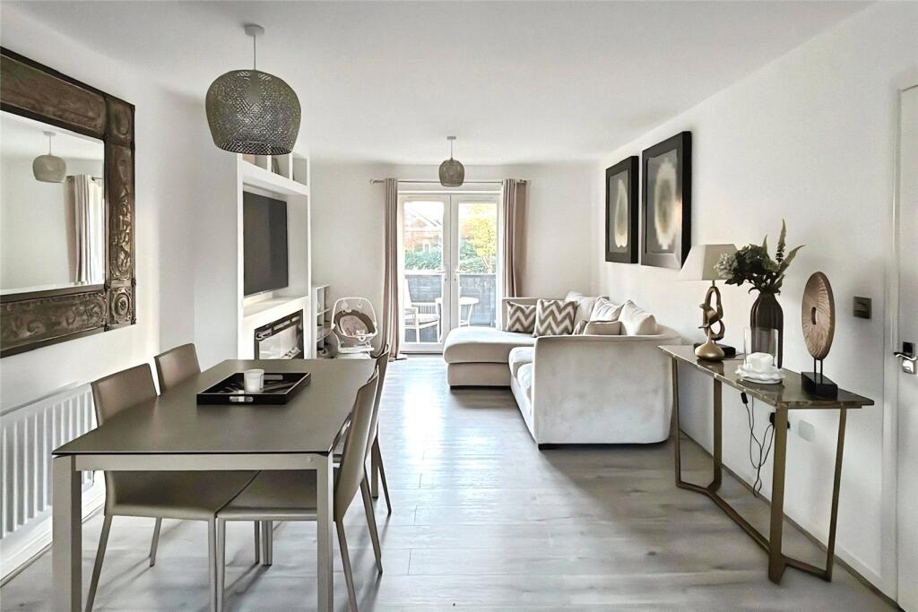 Main image of property: Eamer Crescent, Wokingham, Berkshire