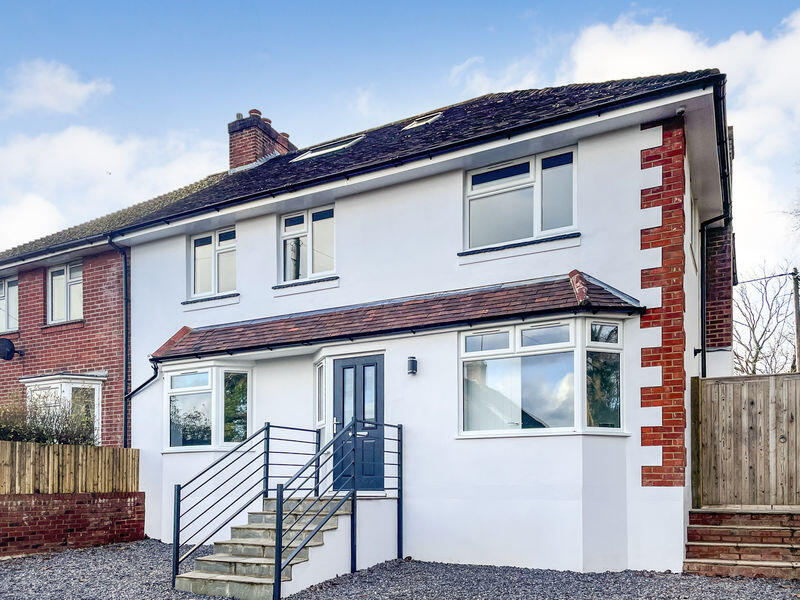 Main image of property: Peewit Hill, Bursledon, SO31