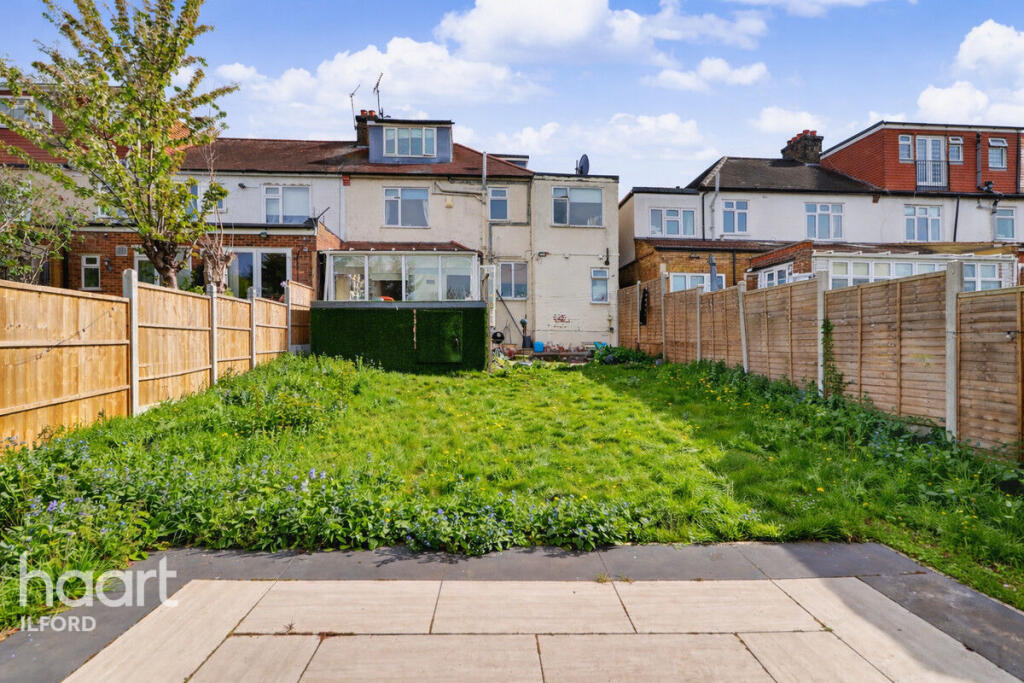 Canterbury Avenue, Ilford photo 2