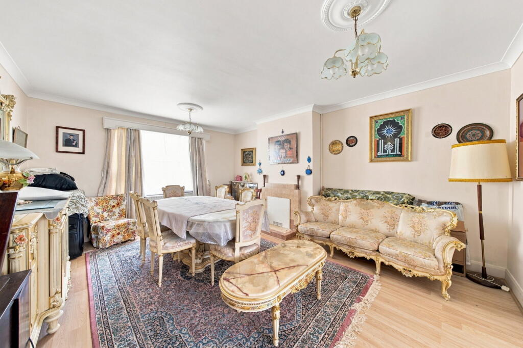 Apartment in London, Brondesbury Park, Brondesbury - View 5