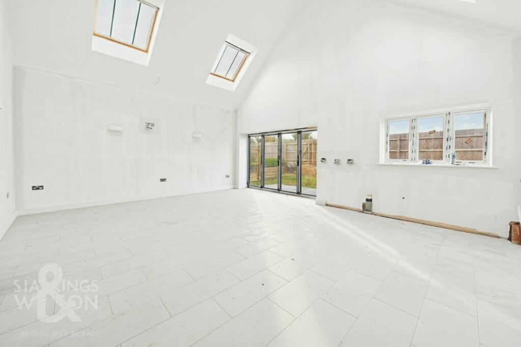 Mitchells Yard, Mill Road, Winfarthing, Diss photo 4