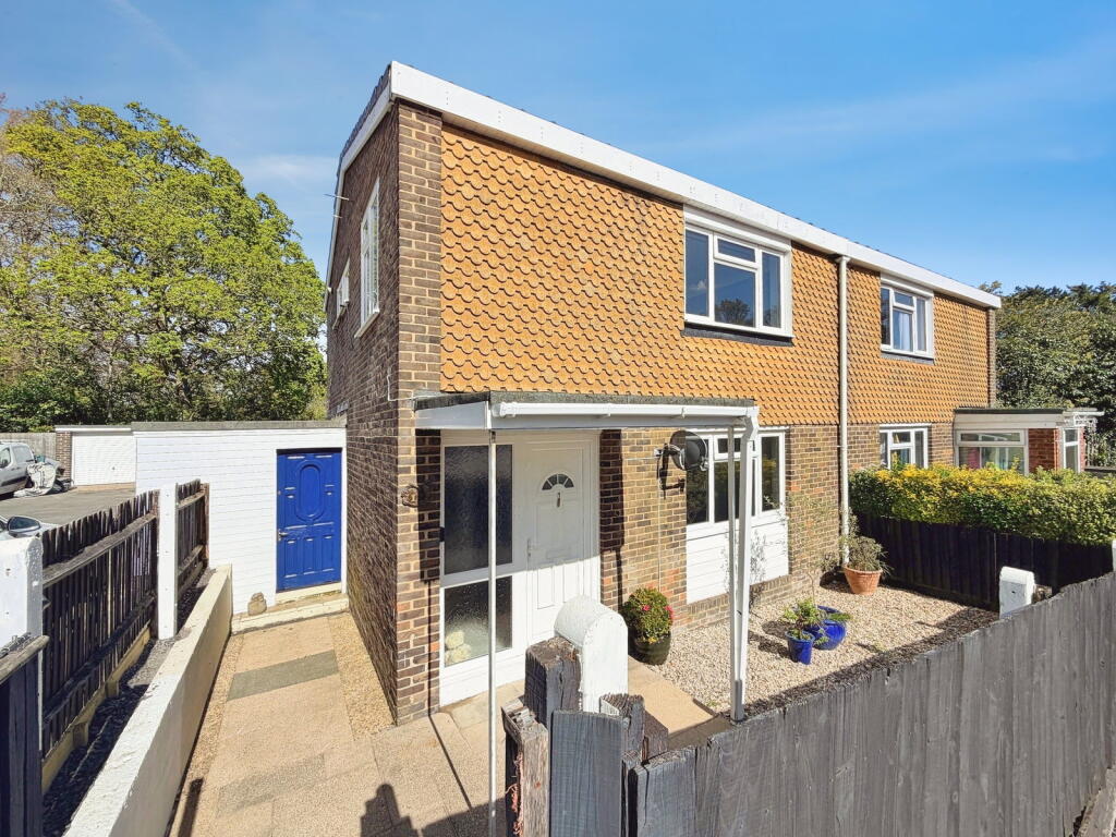 Main image of property: Ambulance House, Beaulieu Road, SO45
