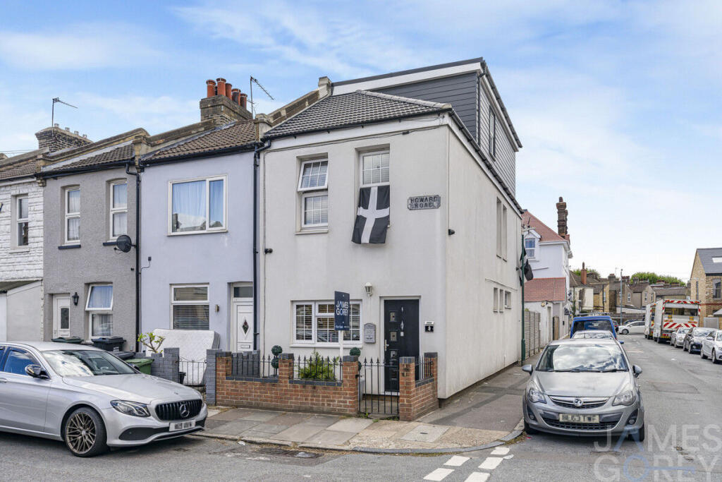 Main image of property: Howard Road, Dartford, DA1 1XH