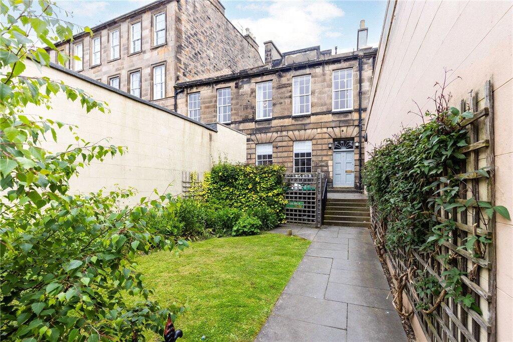 Main image of property: Newington Road, Edinburgh