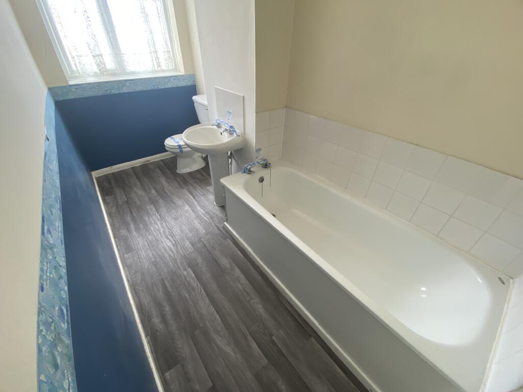 Apartment in Liverpool - More