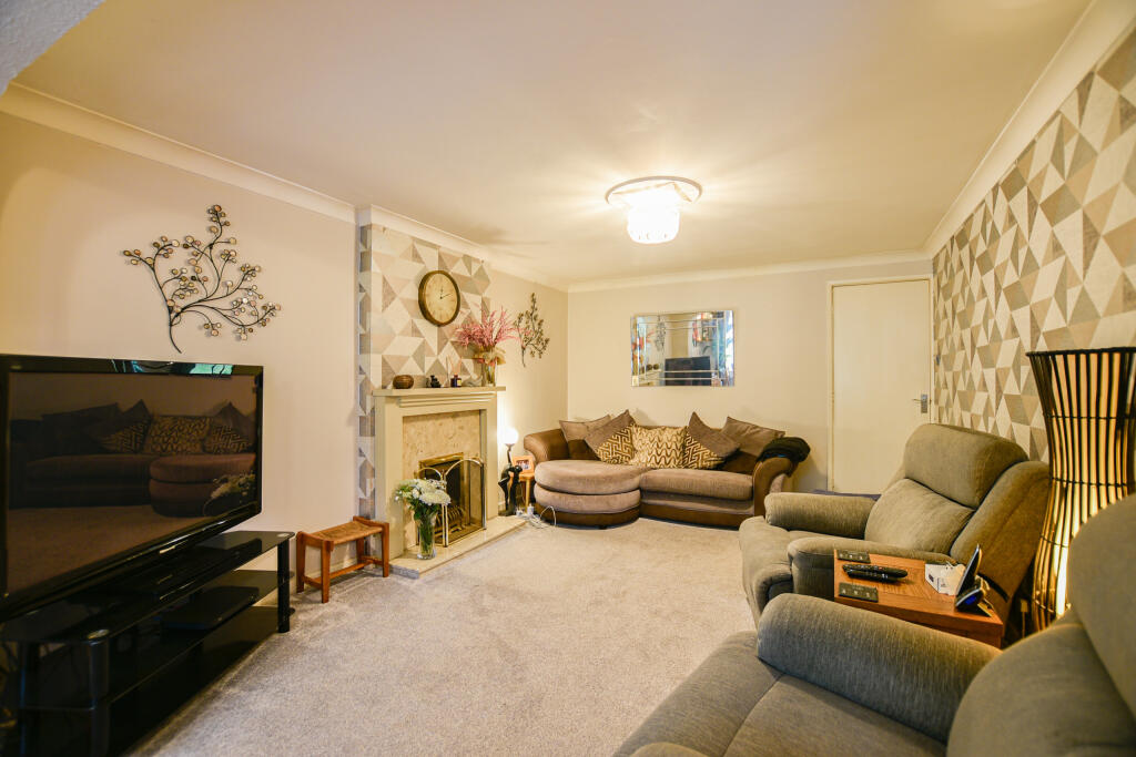 Laleham Green, Bramhall photo 3