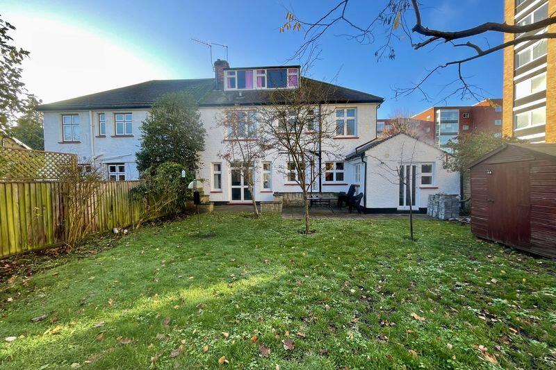 Grove Road Surbiton Surrey KT6 4BY photo 2