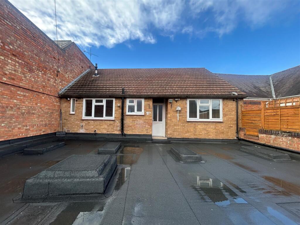 Main image of property: Uppingham Road, Rowlatts Hill, Leicester