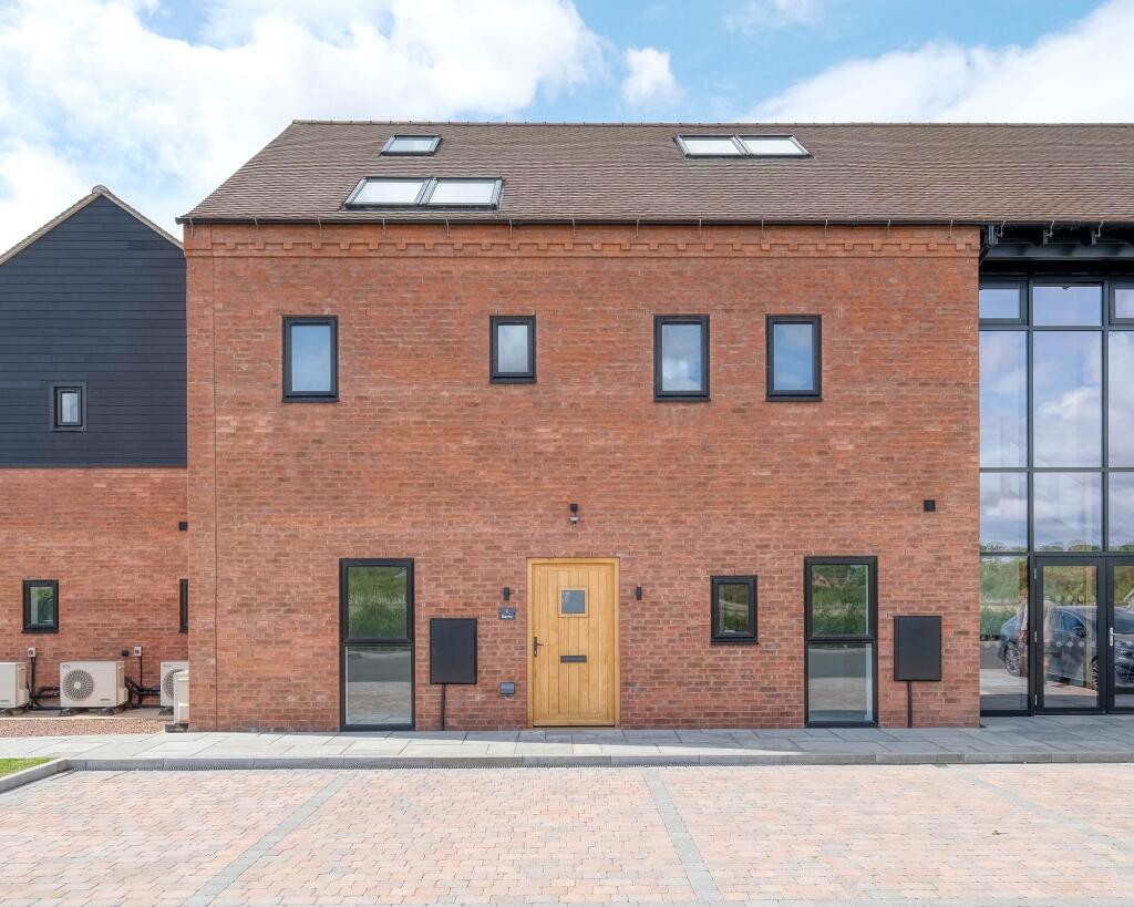 Droitwich Road, Bradley Green, B96