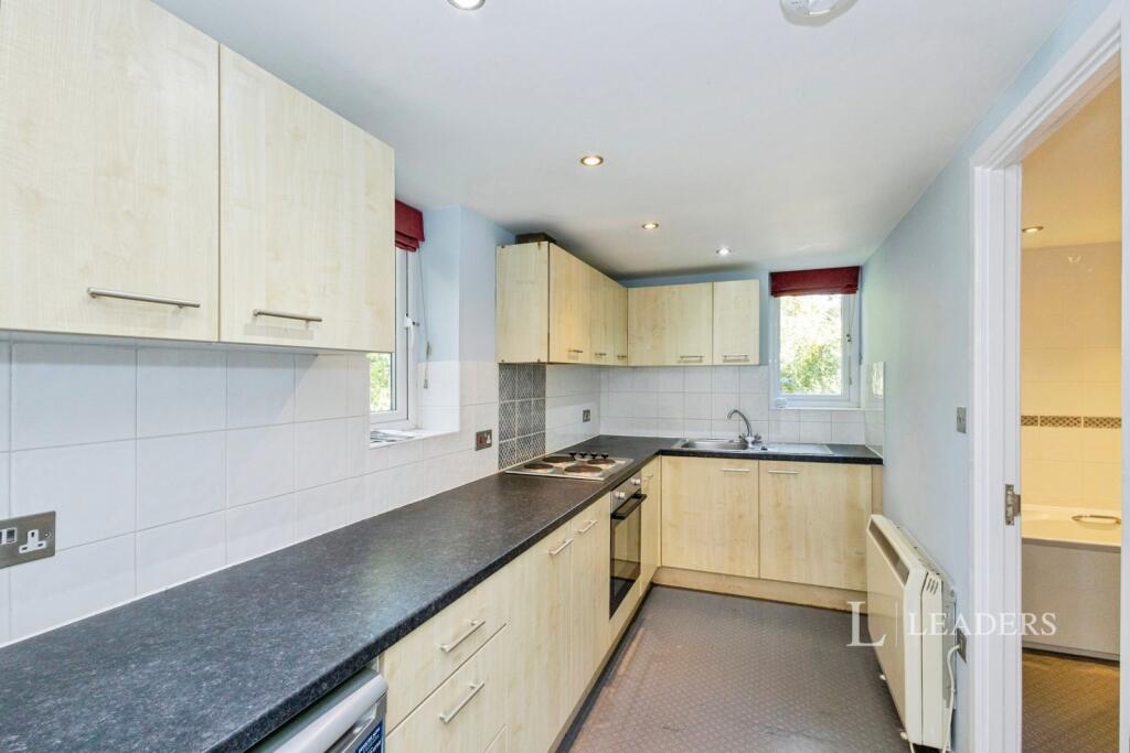 Apartment in Portsmouth - View 5