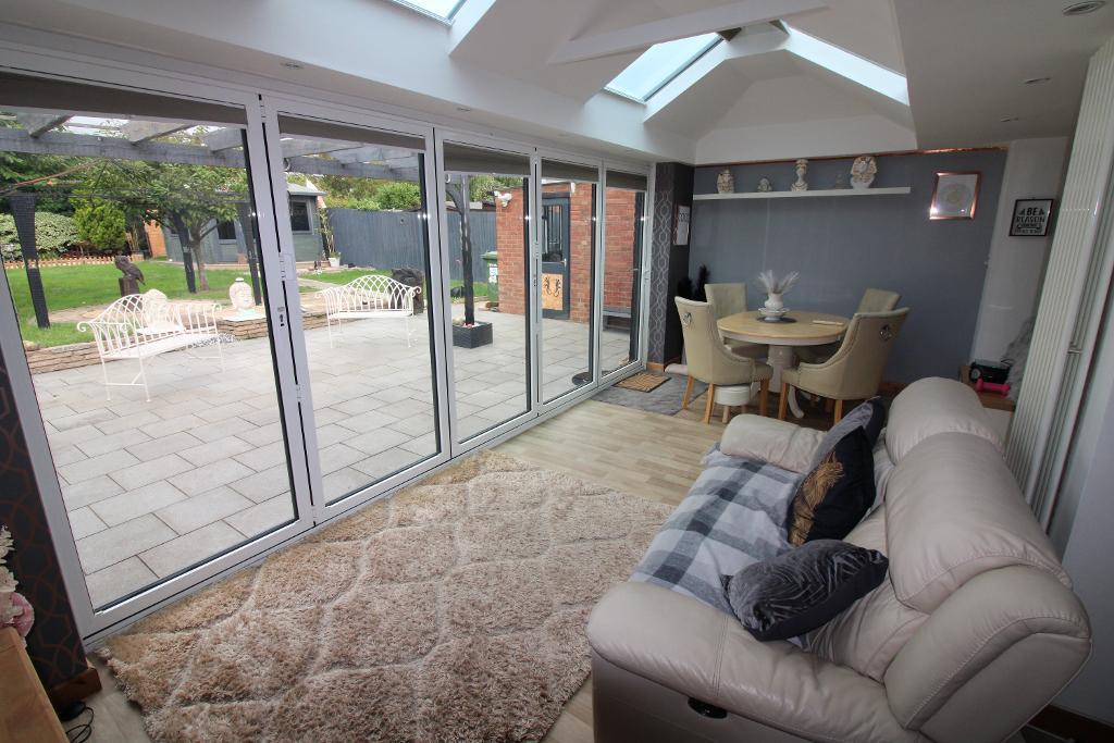 Shenley Road, Bletchley, Milton Keynes, Buckinghamshire, MK3 6HE photo 4