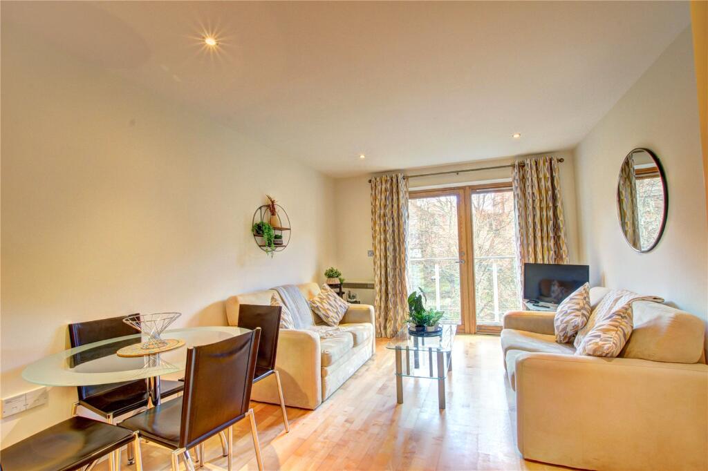 Apartment in Newcastle upon Tyne - View 2