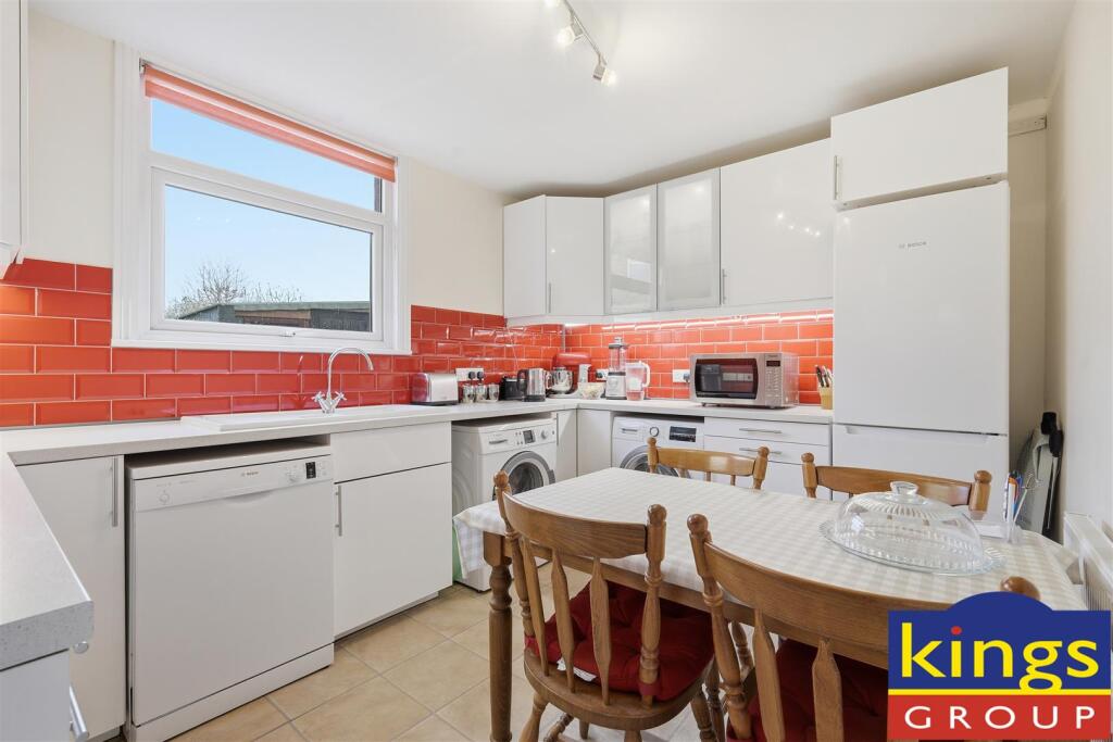 Haselbury Road, Edmonton, N9 photo 3