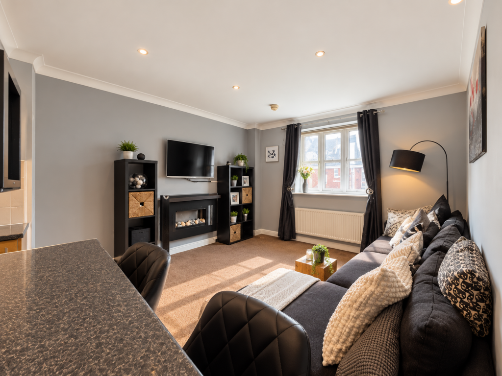 Apartment in Stockport - View 5