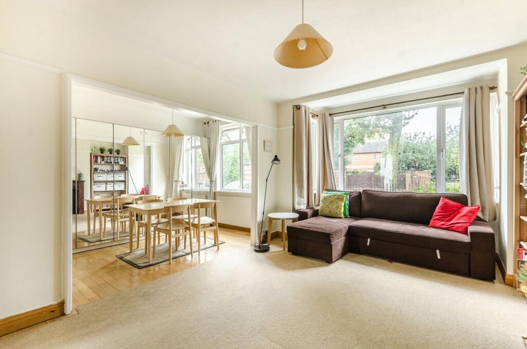 Apartment in London - View 3