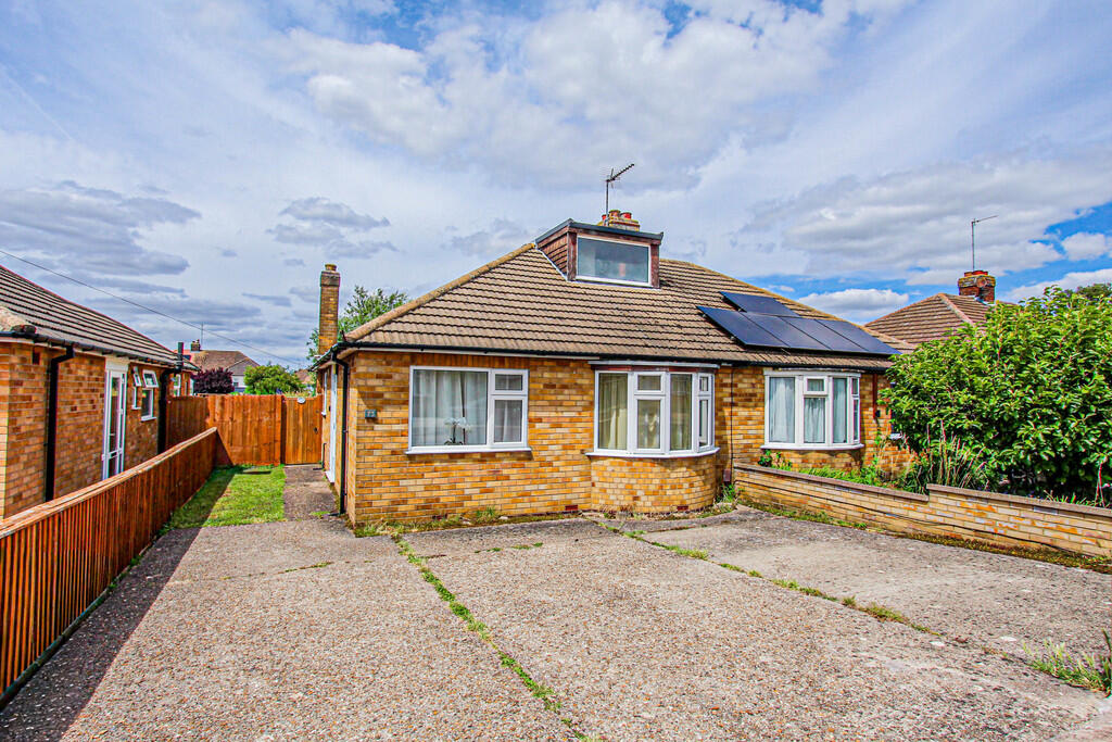 Main image of property: Oxford Street, Finedon