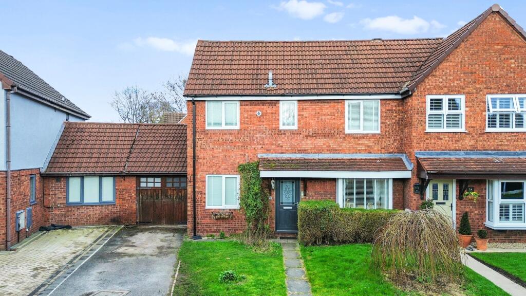 Main image of property: Braemar Close, Fearnhead, WA2