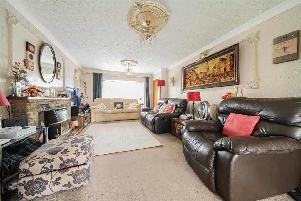 Marlpool Lane, Kidderminster photo 4