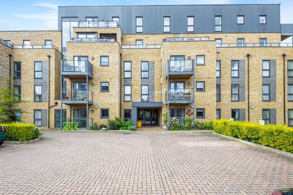 Apartment in London - View 4