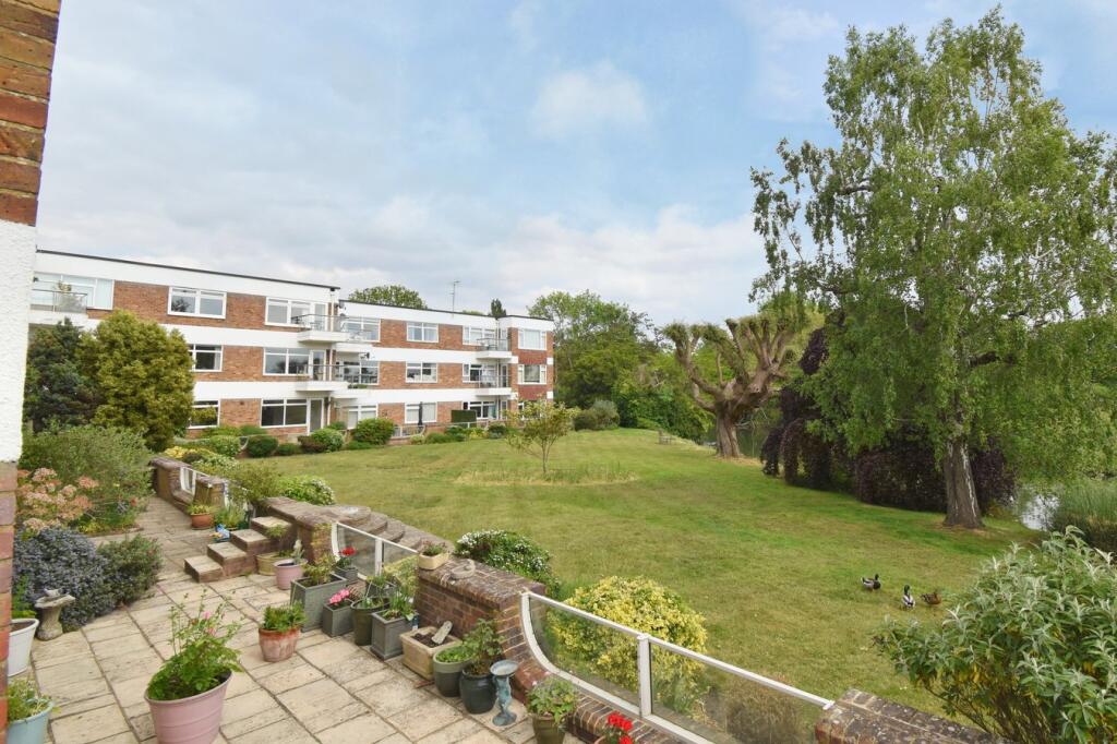 Main image of property: Esher Road, Hersham, KT12