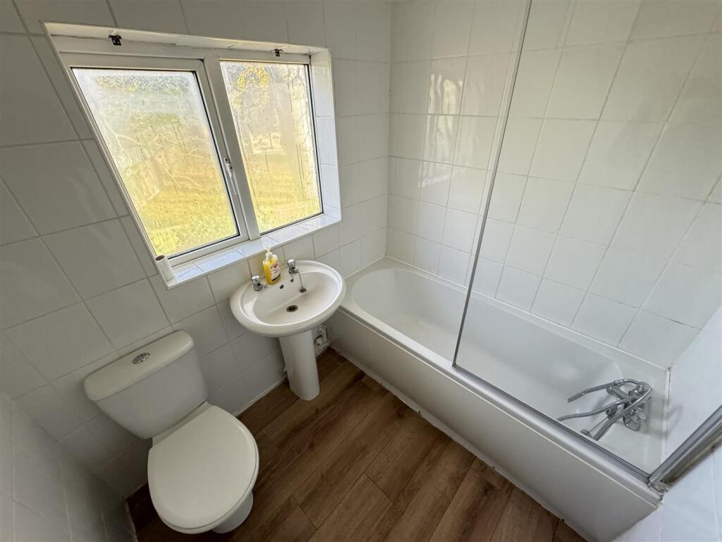 Apartment in Derby, California, Littleover - View 5