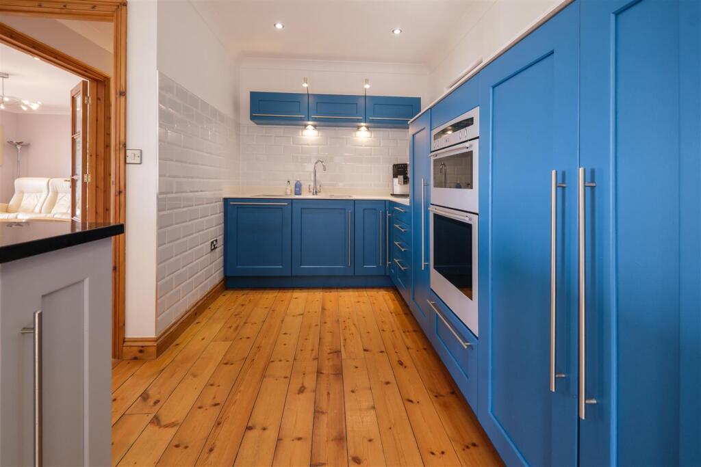 House in Plymouth - View 5