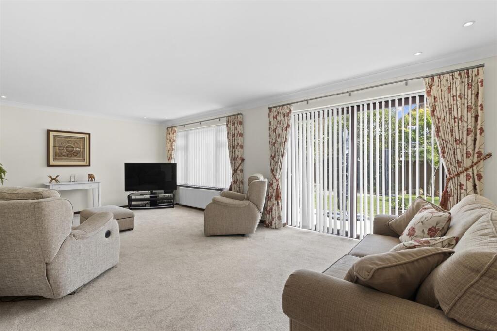 House in Eastbourne, East Sussex - View 5