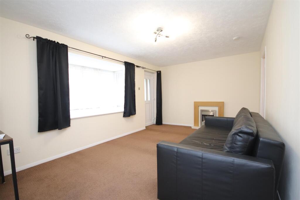 Apartment in Dartford - View 4