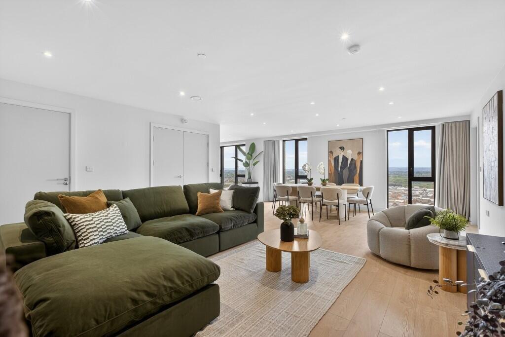 Main image of property: Waterhouse Gardens, 10 Dutton Street, Manchester, Greater Manchester, M3