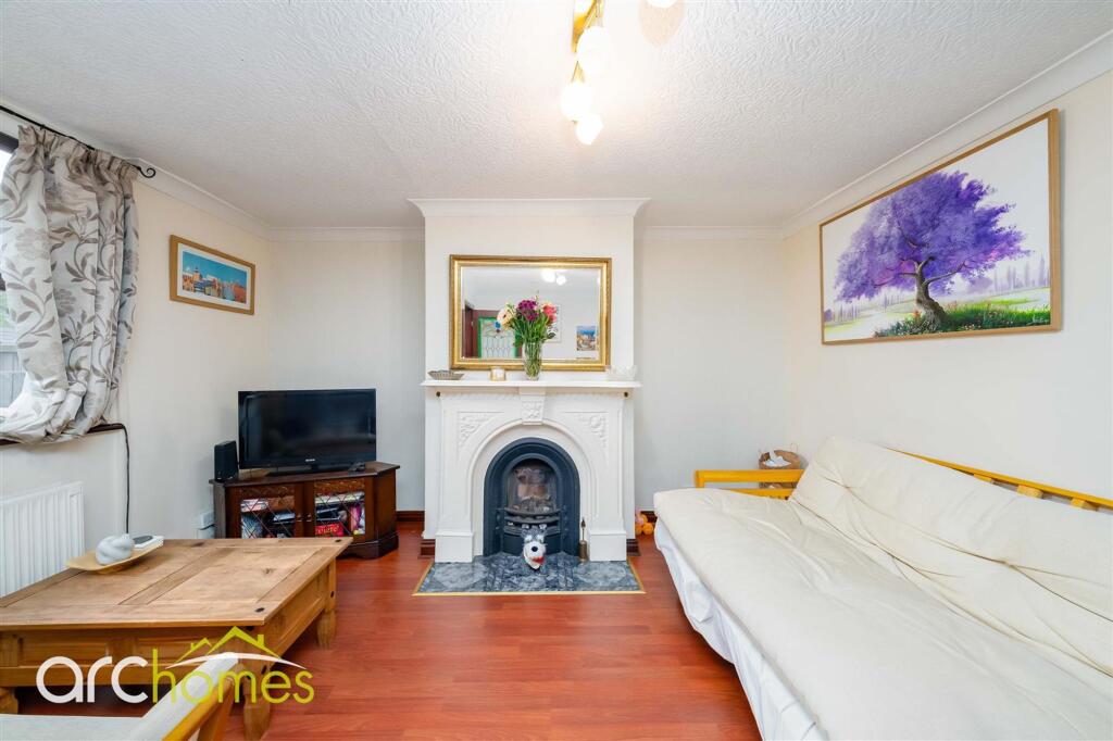 House in Wigan, Greater Manchester - More