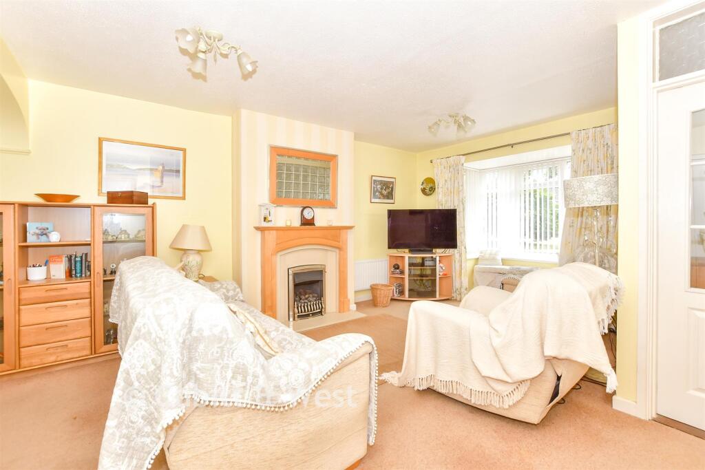 Highland Road, Emsworth, Hampshire photo 3