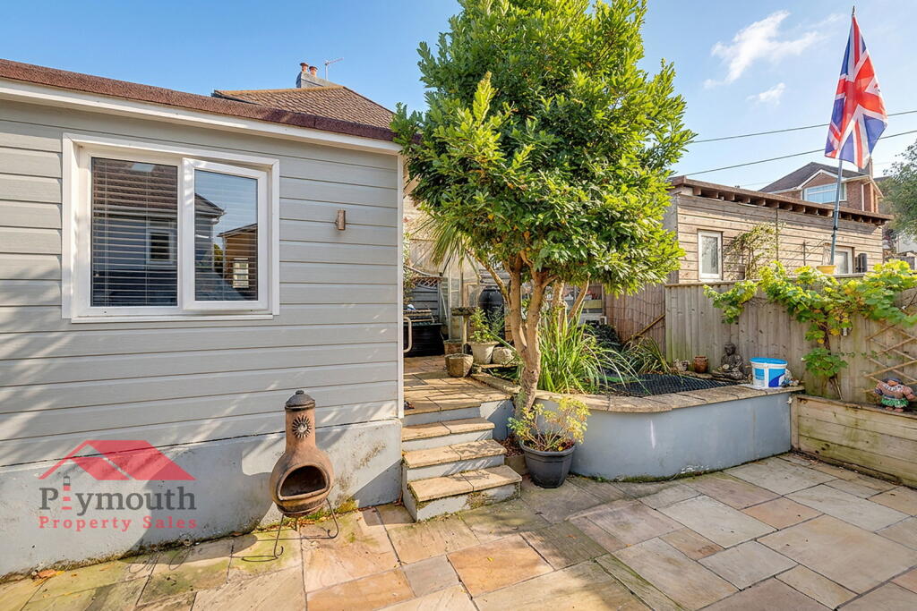 House in Plymouth - View 4
