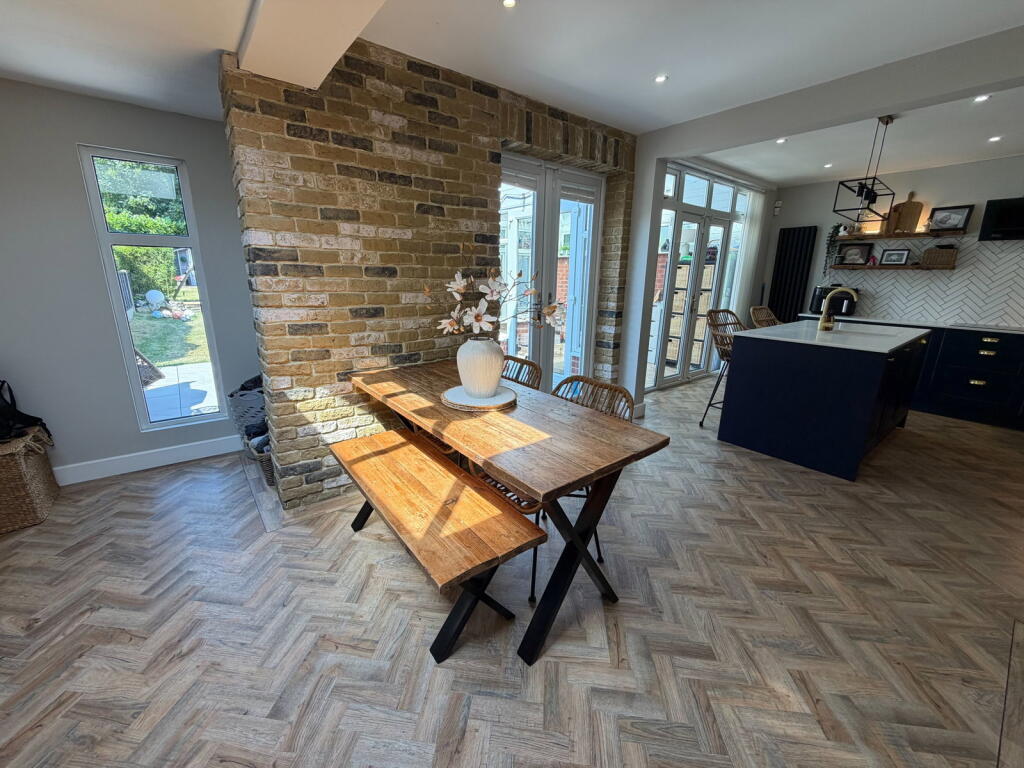 House in Solihull, Shirley - View 4