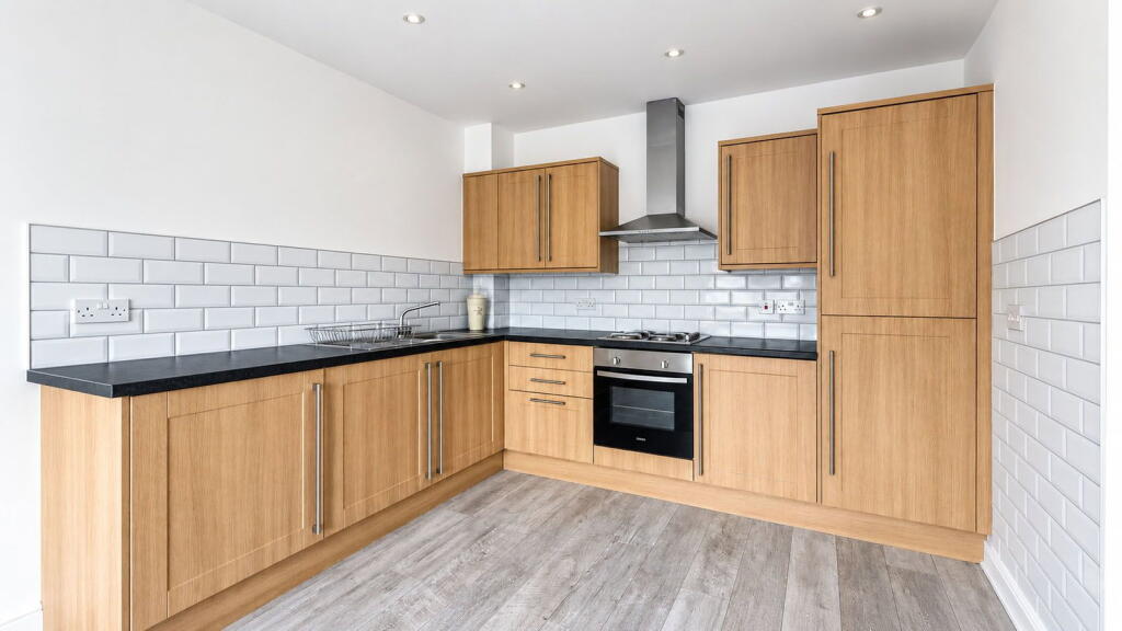 Apartment in Preston - View 5