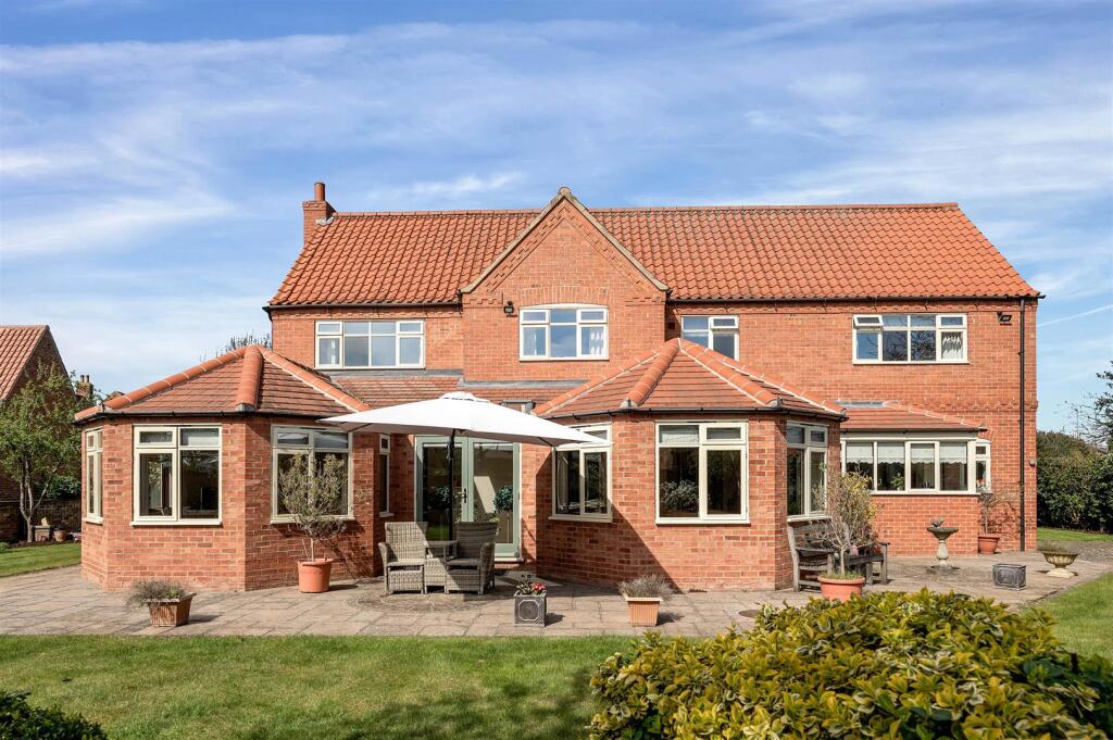 Grays Court, Farndon, Newark photo 2