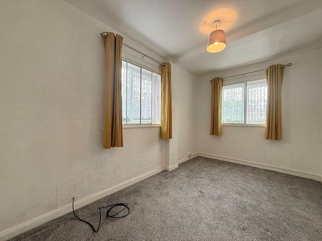 Dewhurst Croft, Birmingham, B33 photo 5
