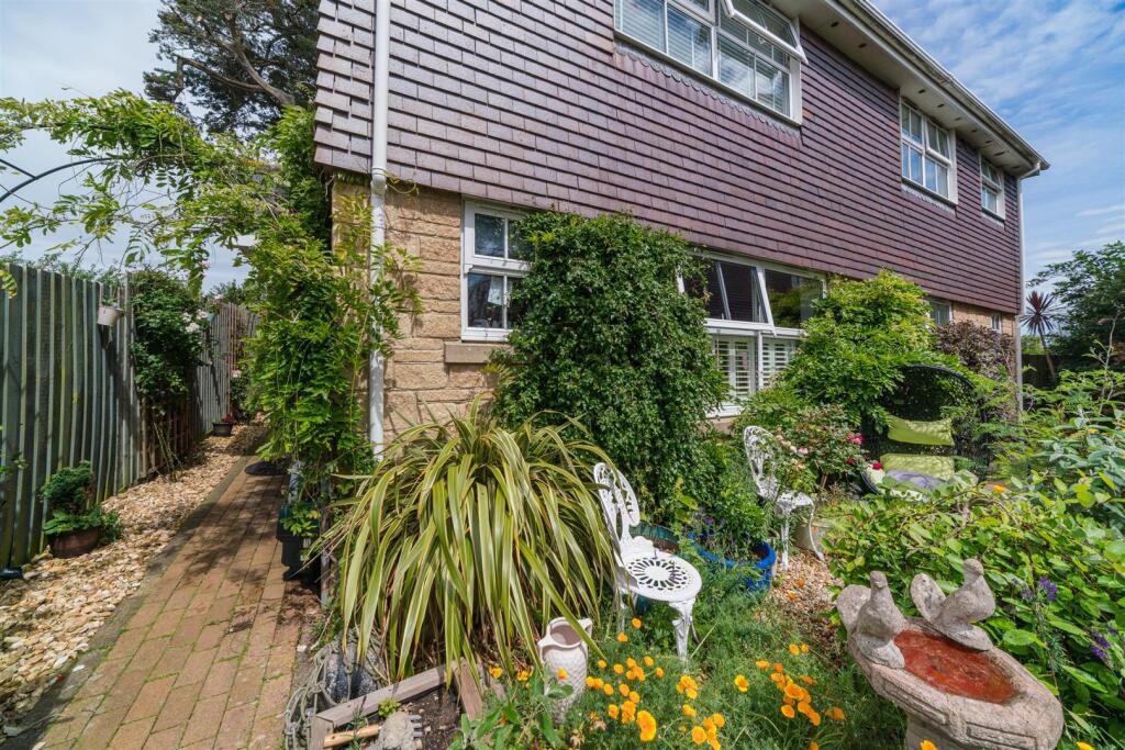 House in Yarmouth, Isle of Wight - View 5