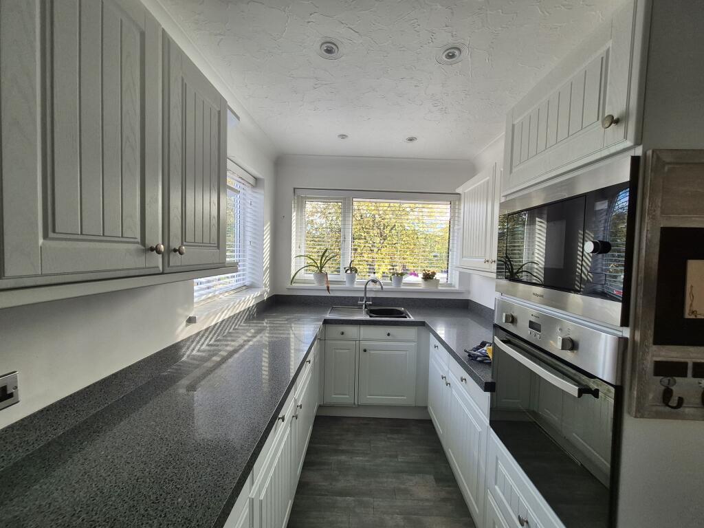 436 Cottingham Road, Hull, HU6 8QS photo 2