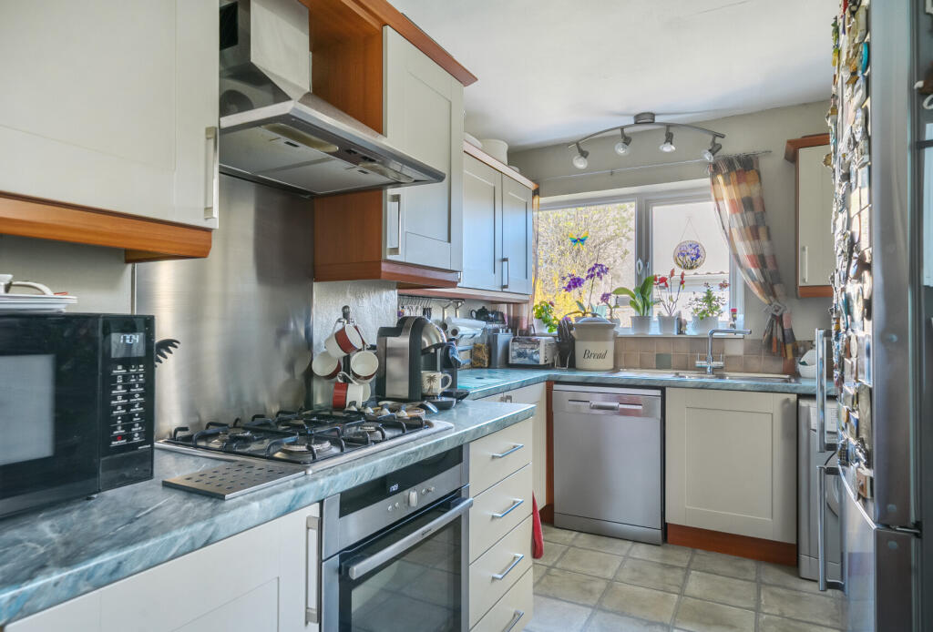 Badminton Road, Coalpit Heath, BRISTOL, BS36 photo 3