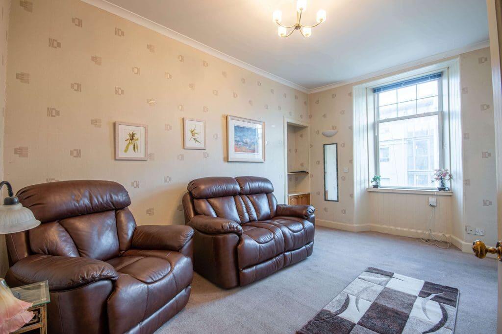 Main image of property: 2905L Parliament Street, Edinburgh, EH6 6EB