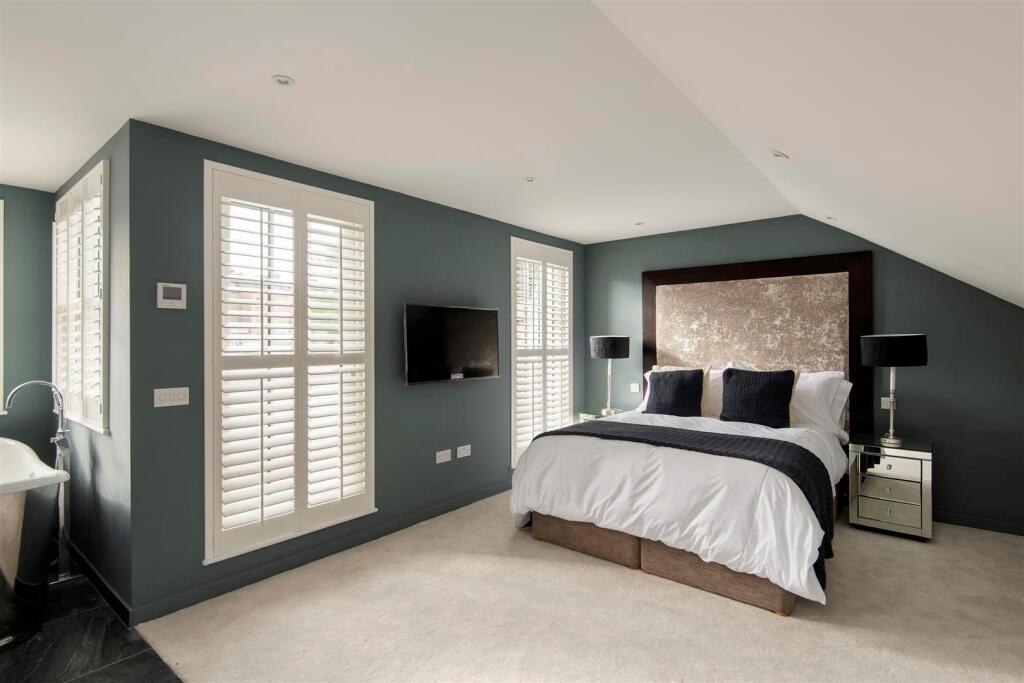 4 bedroom terraced house for rent